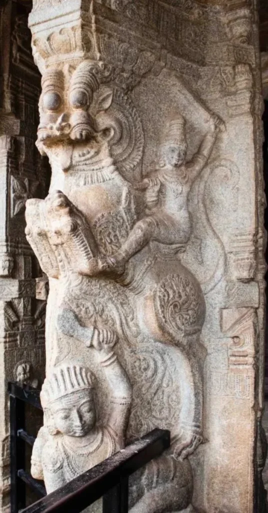Lepakshi Pillers